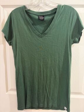 BAMBOO Short Sleeve V-Neck Tee in Forest Green